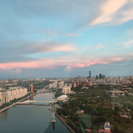 Апартаменты На Набережной С Панорамным Видом На 39 Этаже Akmola Esterno foto