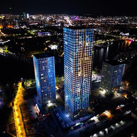 Апартаменты На Набережной С Панорамным Видом На 39 Этаже Akmola Esterno foto